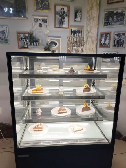 Витрина кондитерская Полюс Cosmo KC71-130 VV 0,6-1